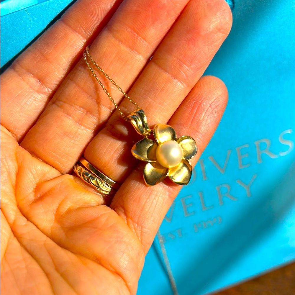 Maui Divers Plumeria Flower with Pearl Pendant and Necklace